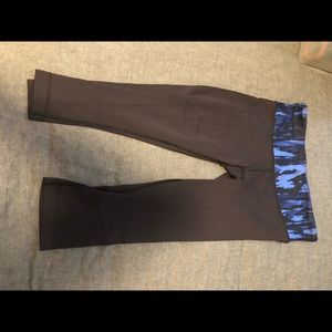 Lululemon reversible capris